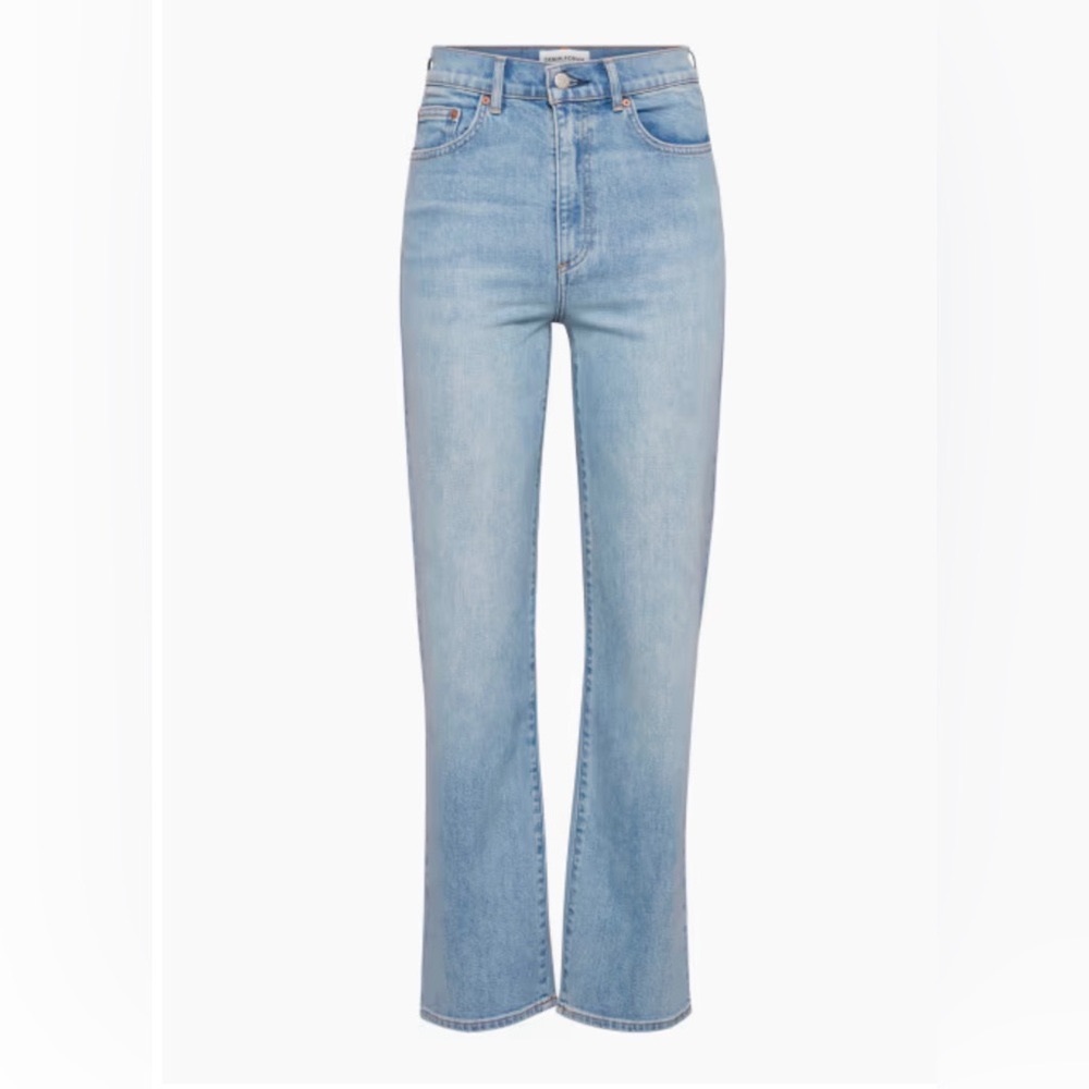 Denim Forum Jeans
The '90s Naomi Super Hi Stovepipe Jean